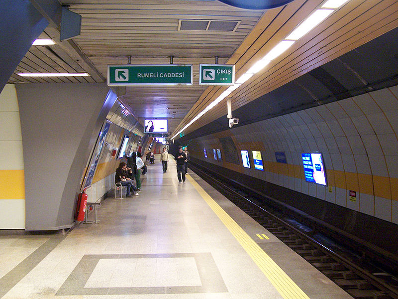 Metro, en.wikipedia.org