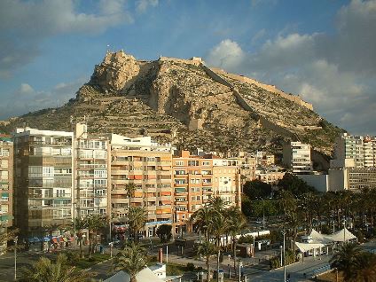 Alicante, en.wikipedia.org