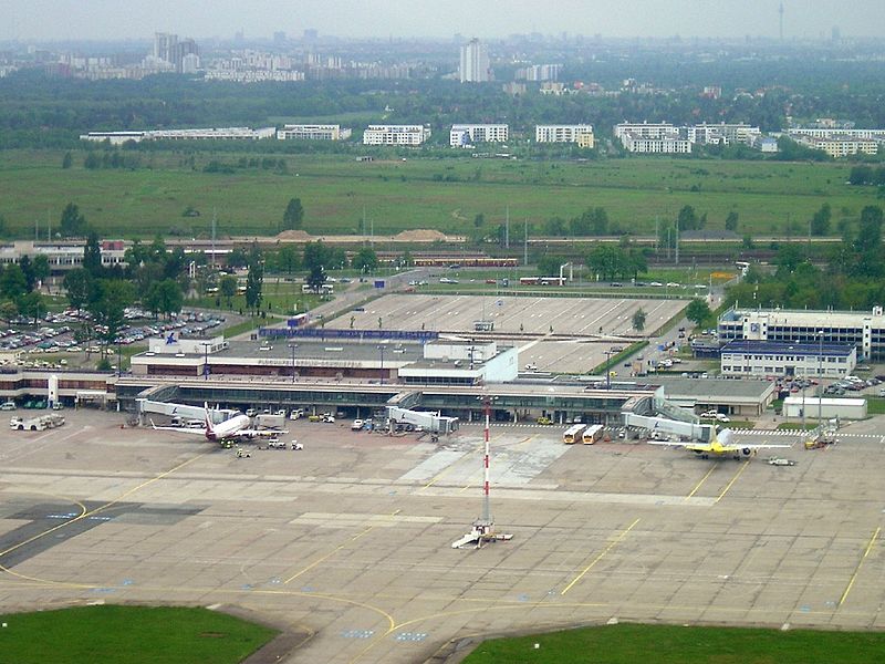 Airport, en.wikipedia.org