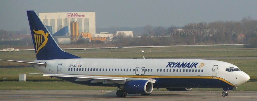 Ryanair, en.wikipedia.org
