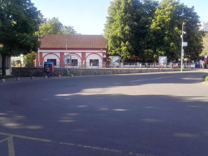 Zastávka s točnou autobusu č. 112